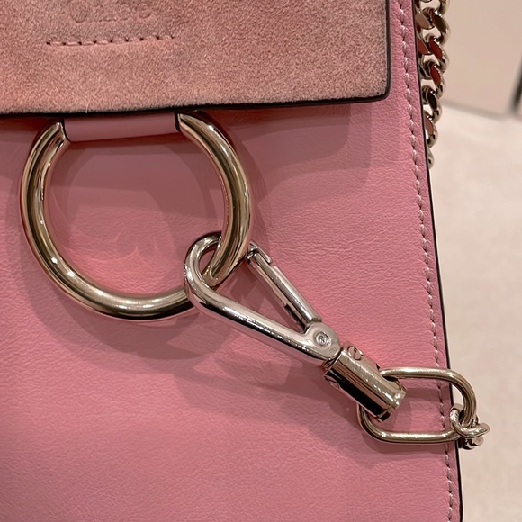 Chloe Faye crossbody pink bag - Picture 3 of 14